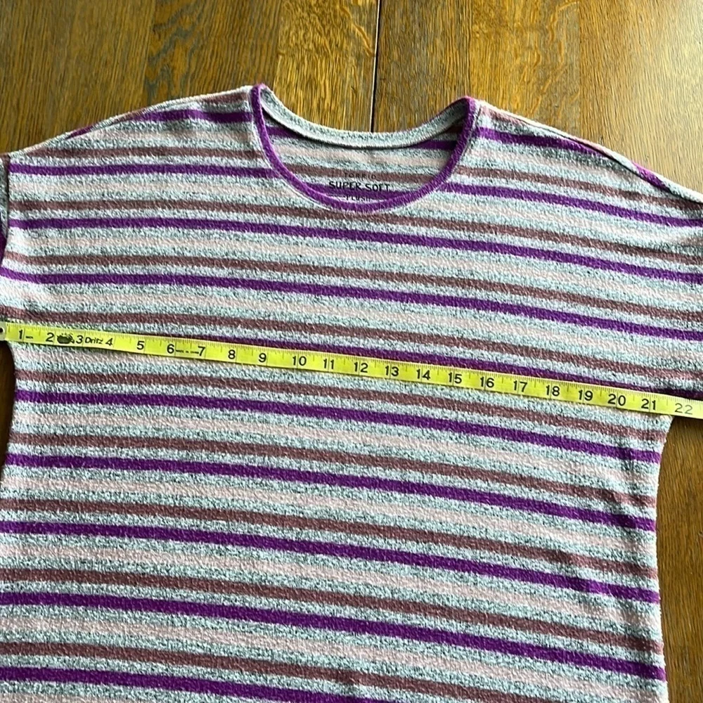 Torrid Super Soft Plush gray w/purple lt pink and lt brown stripes size 00